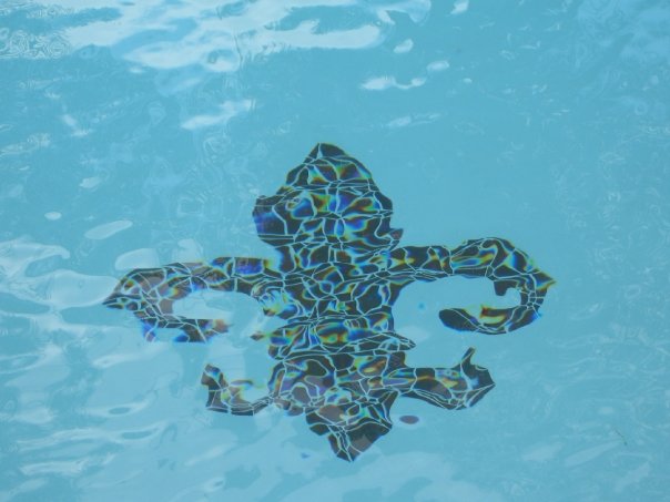 fleur-de-lis mosaic on pool floor